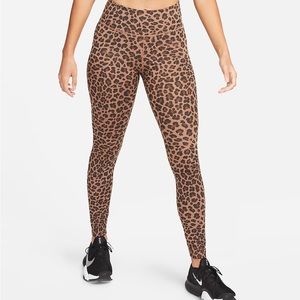 Nike Yoga Leggings Leopard Print size large